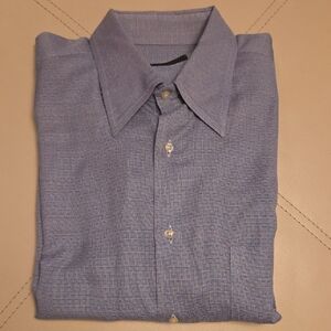 Men's Like New Long Sleeve Corneliani Textured Blue Dress Shirt, Size Large
